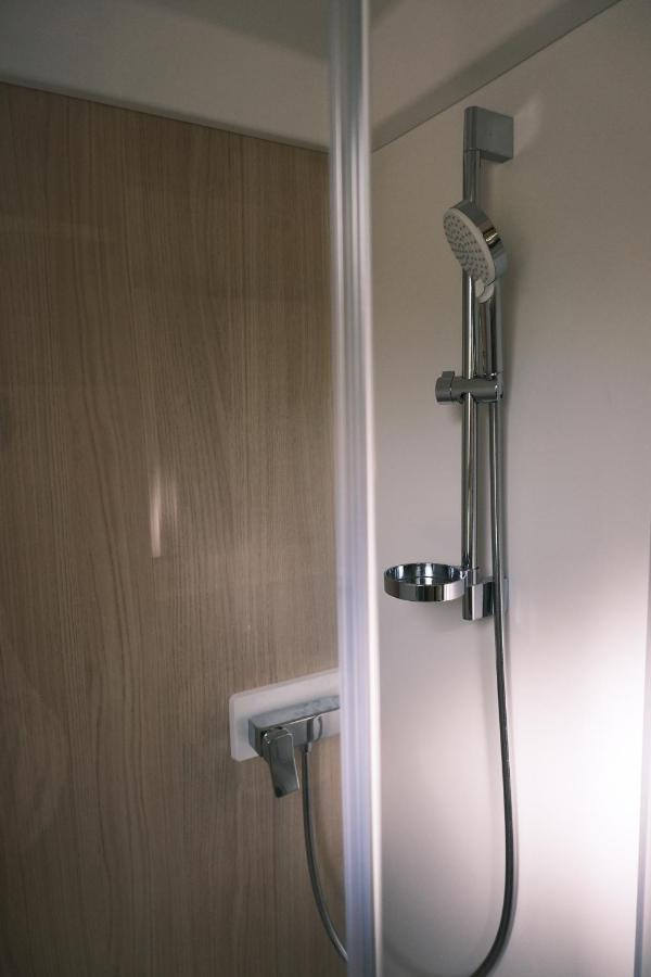 Lodge Avec Spa Privatif - Foret Et Lac Liginiac エクステリア 写真