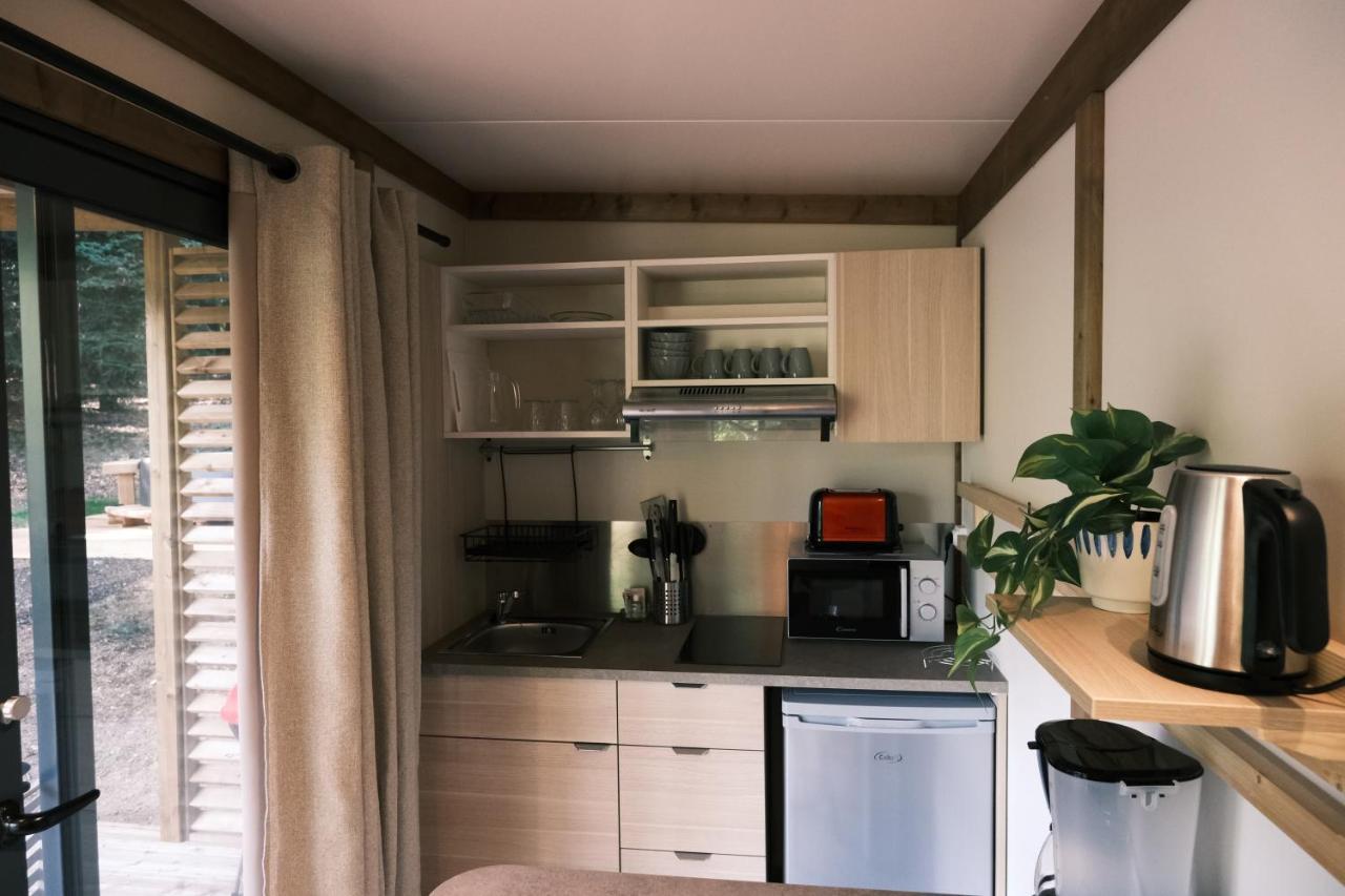 Lodge Avec Spa Privatif - Foret Et Lac Liginiac エクステリア 写真